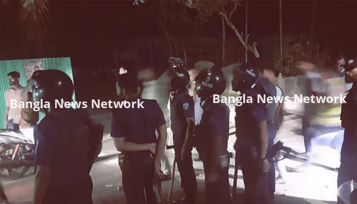নোয়াখালীতে বিএনপি ও আওয়ামী লীগের রক্তক্ষয়ী সংঘর্ষ: কার্যালয় ও মোটরসাইকেলে আগুন
