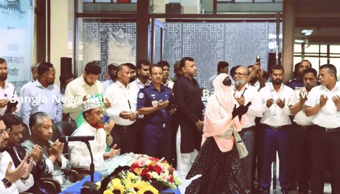 চট্টগ্রাম বিমানবন্দরে হজ ফ্লাইট উদ্বোধন, ১৬ ফ্লাইটে যাবেন ৬ হাজার হজযাত্রী