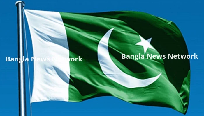 পাকিস্তানে ফের ড্রোন হামলার আতঙ্ক: ১০ শহরের ১৫টি এলাকা কেঁপে উঠল বিস্ফোরণে