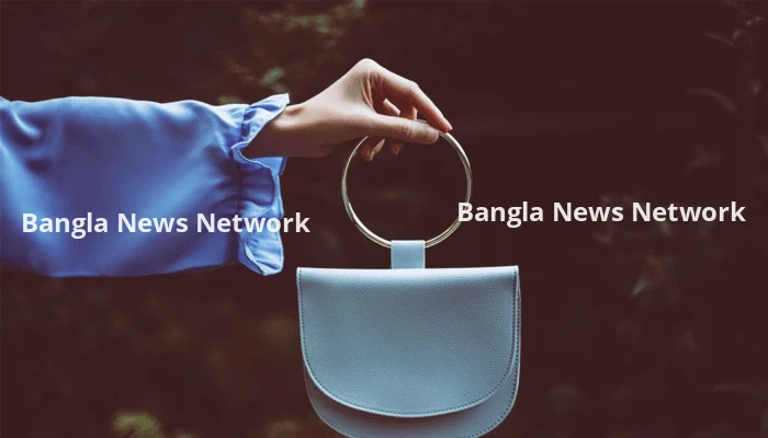 জেন-জিদের মানসিক চাপ কমায় ‘প্যানিক পাউচ’