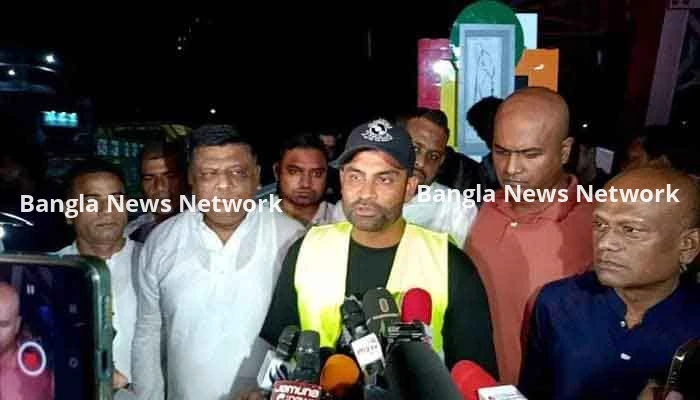 সিলেটে পরিচ্ছন্নতার অভিযানে তামিম
