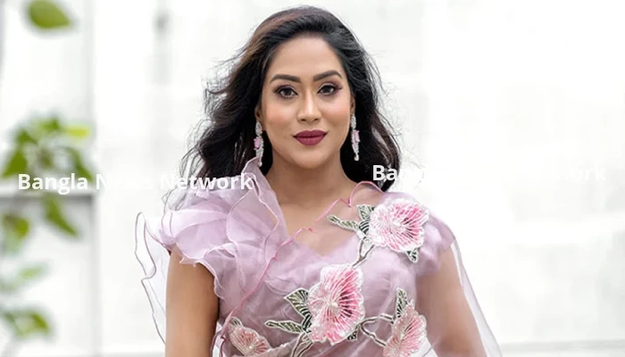 নায়িকা হতেই হবে, এমন কোনো কথা নেই: মম